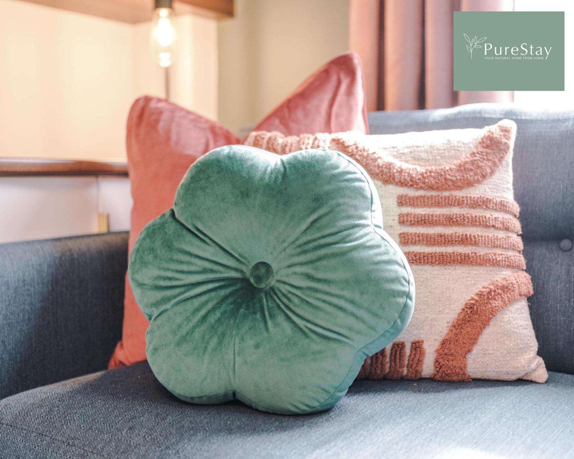 Stunning Five Bedroom Manchester House With Free Parking By Purestay Short Lets & Serviced Accommodation Exteriör bild