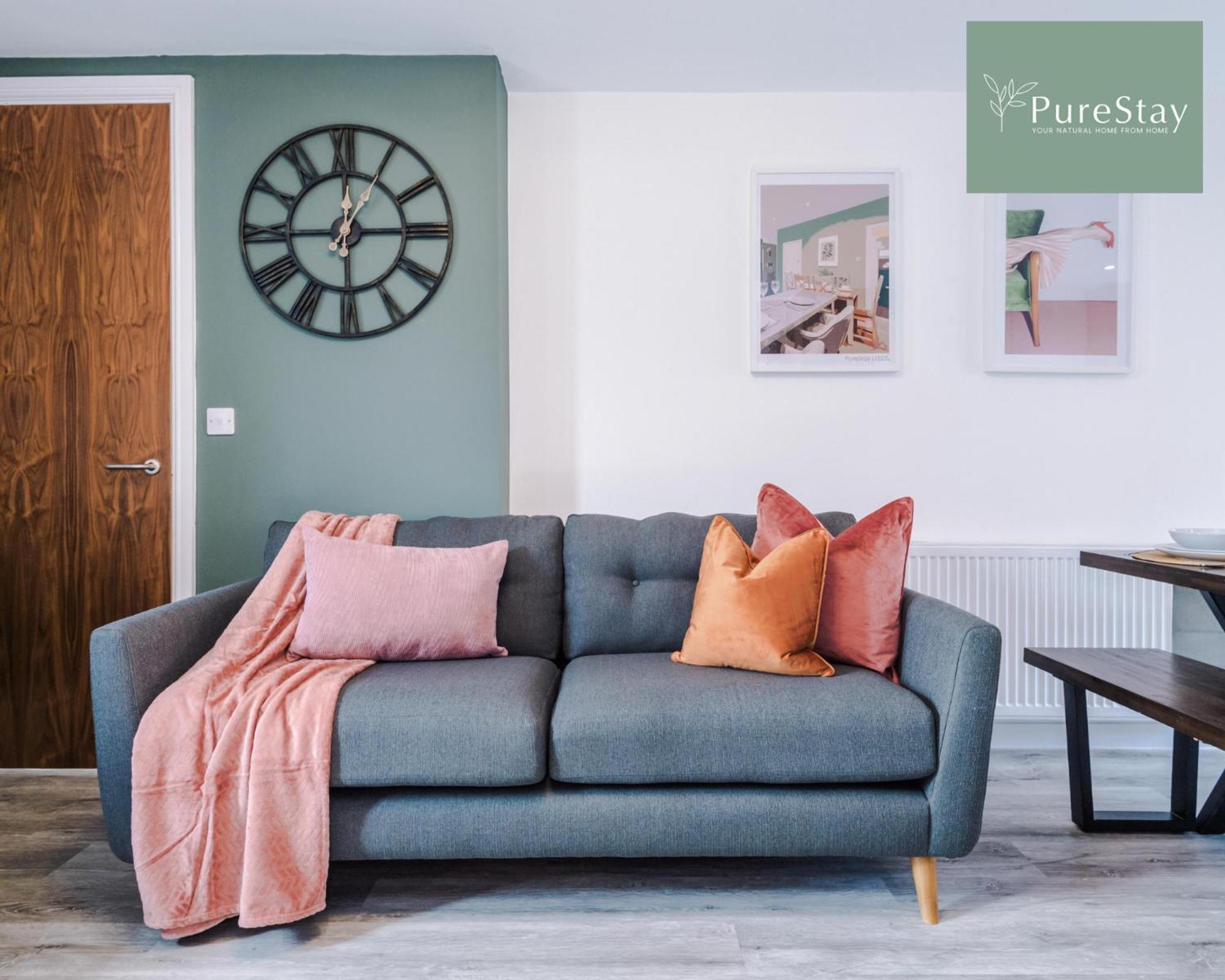Stunning Five Bedroom Manchester House With Free Parking By Purestay Short Lets & Serviced Accommodation Exteriör bild
