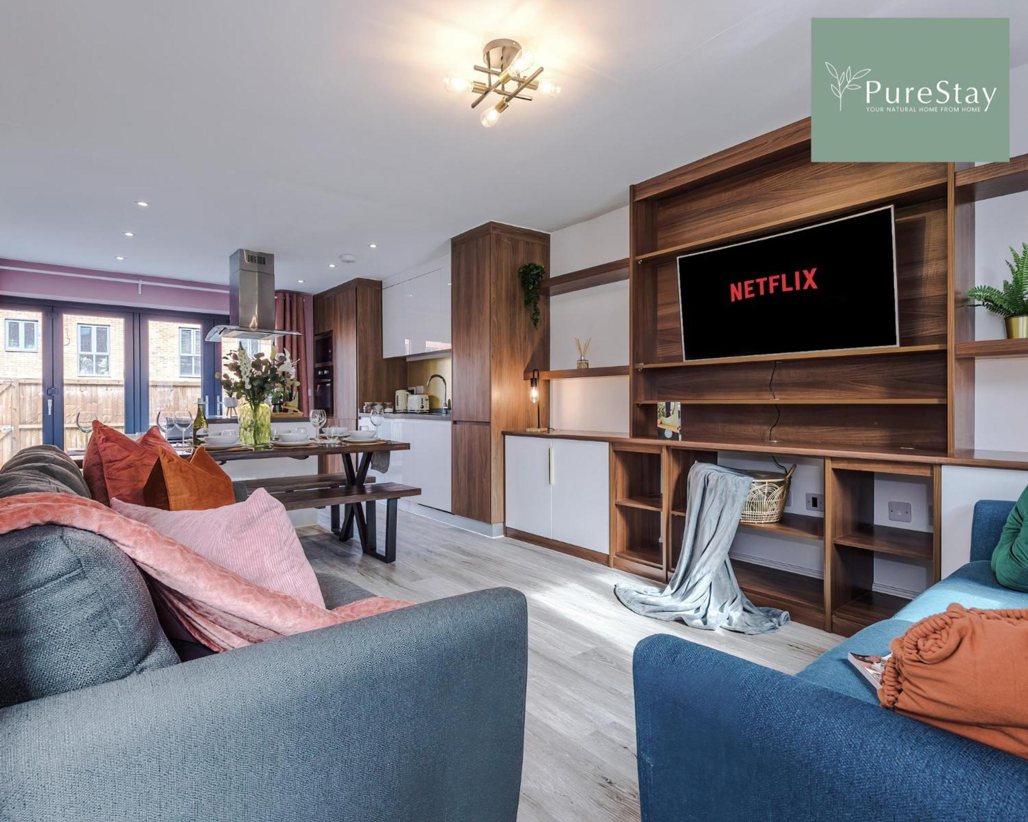 Stunning Five Bedroom Manchester House With Free Parking By Purestay Short Lets & Serviced Accommodation Exteriör bild