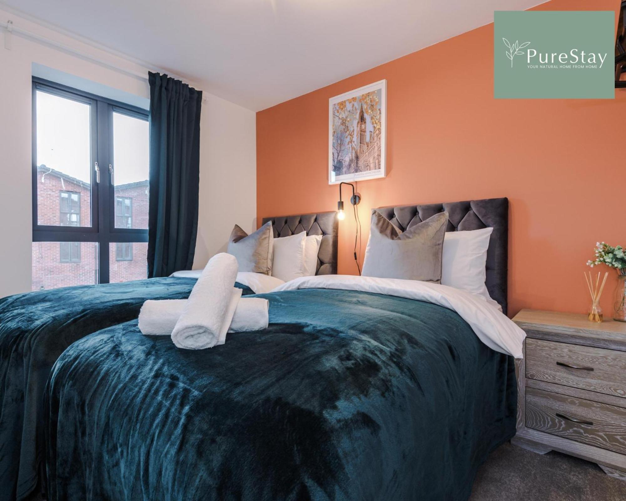 Stunning Five Bedroom Manchester House With Free Parking By Purestay Short Lets & Serviced Accommodation Exteriör bild